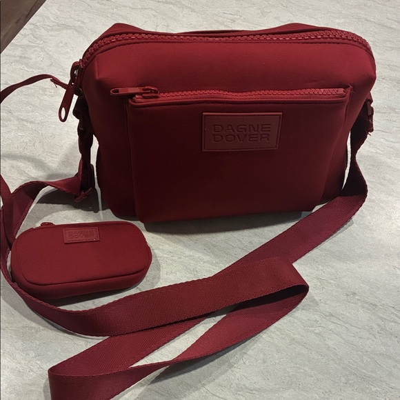 Dagne Dover Red Crossbody Bag Set - Picture 2 of 8